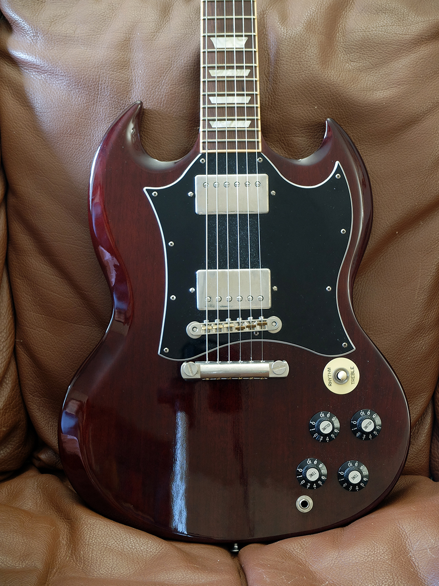 Strumento 12: Gibson SG Standard Aged Cherry LTD