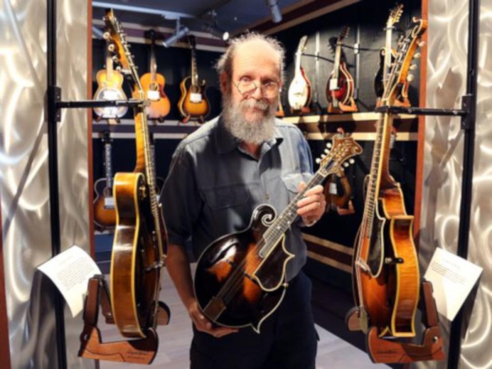 George Gruhn sul mercato delle chitarre di oggi e di ieri