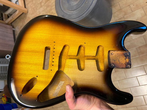 Fender Stratocaster #0015 del 1954: il restauro ToneTeam