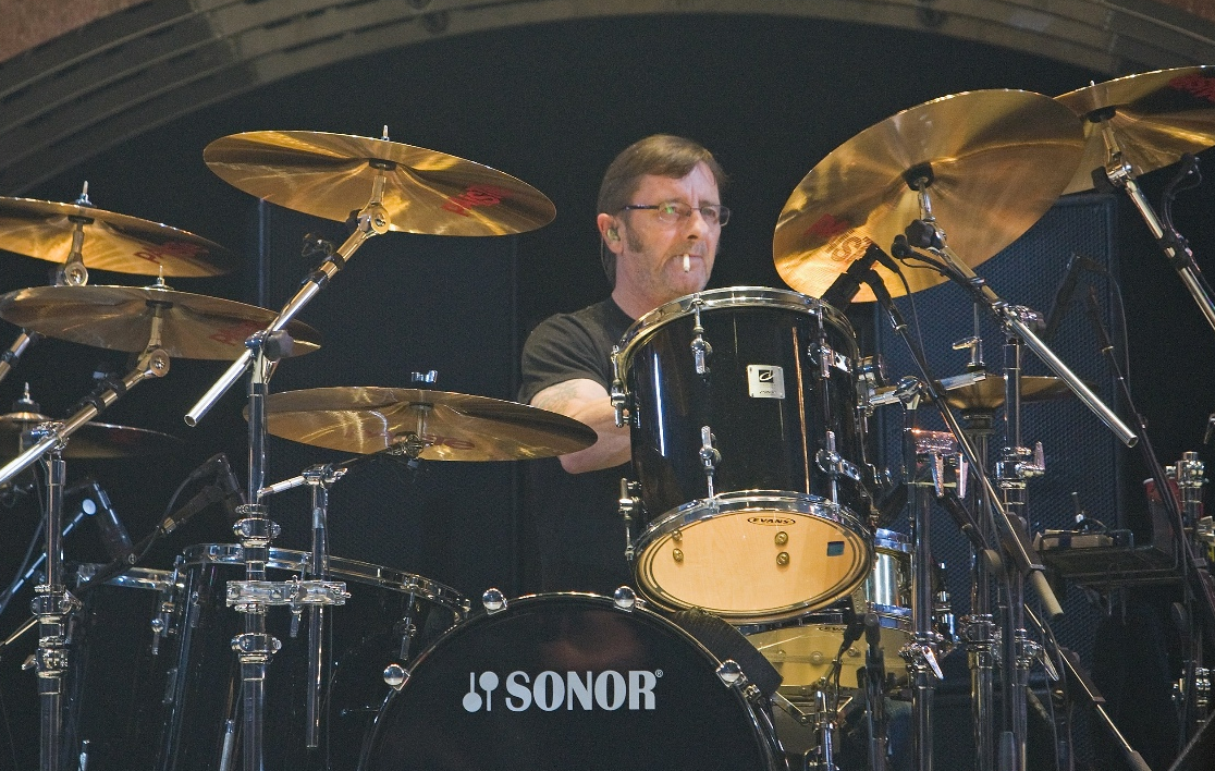 I 10 batteristi fondamentali dell’hard rock - Phil Rudd