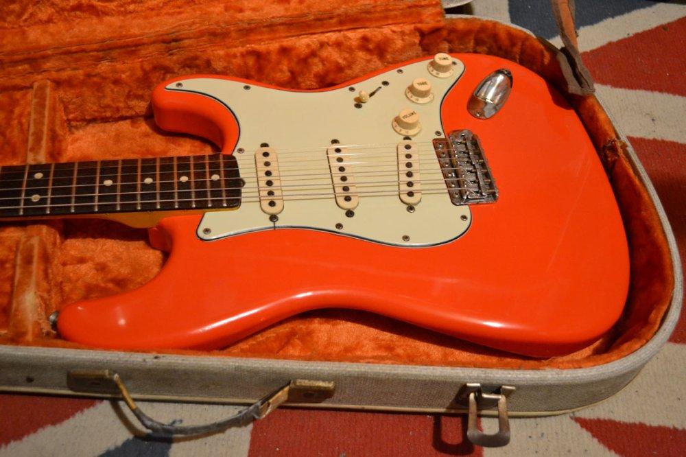 Fender Stratocaster 1964 Fiesta Red Replica 