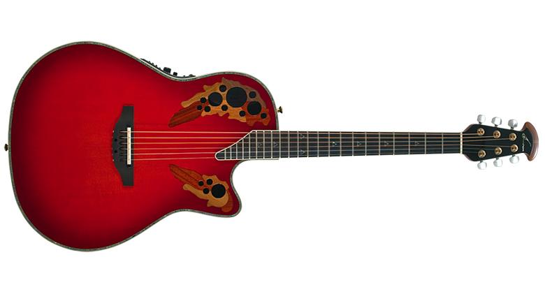 Ovation C2078AX: Perché ho scelto una chitarra di plastica