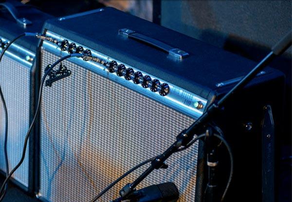 I Fender silverface tornano nella serie Vintage Modified