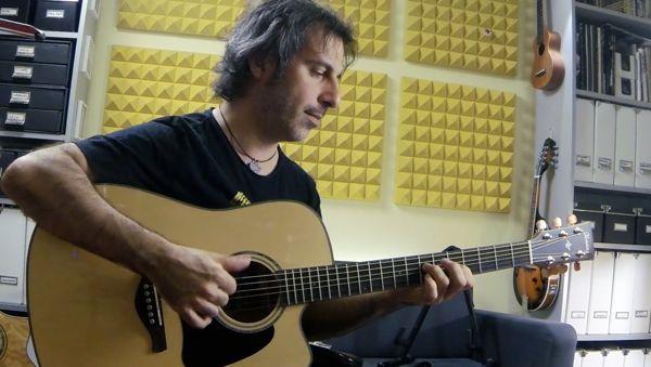 The Acoustic Side of Giacomo Castellano