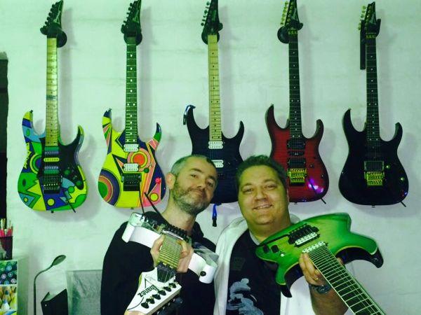 Fago, MiGi e la chitarra con la tenda di Steve Vai tra gli eventi di Custom Shop