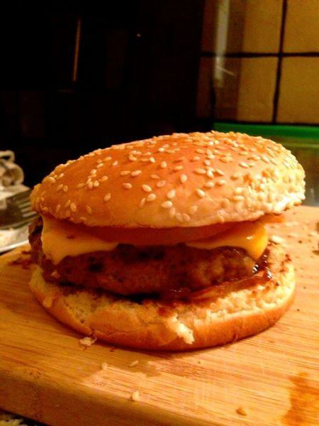 Burger Caster: l'hamburger per il chitarrista
